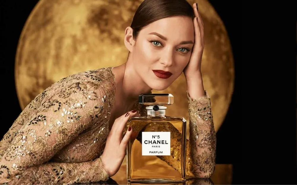 Top 10 Nước Hoa Chanel Vàng Thơm Lâu, Bán Chạy Năm 2025