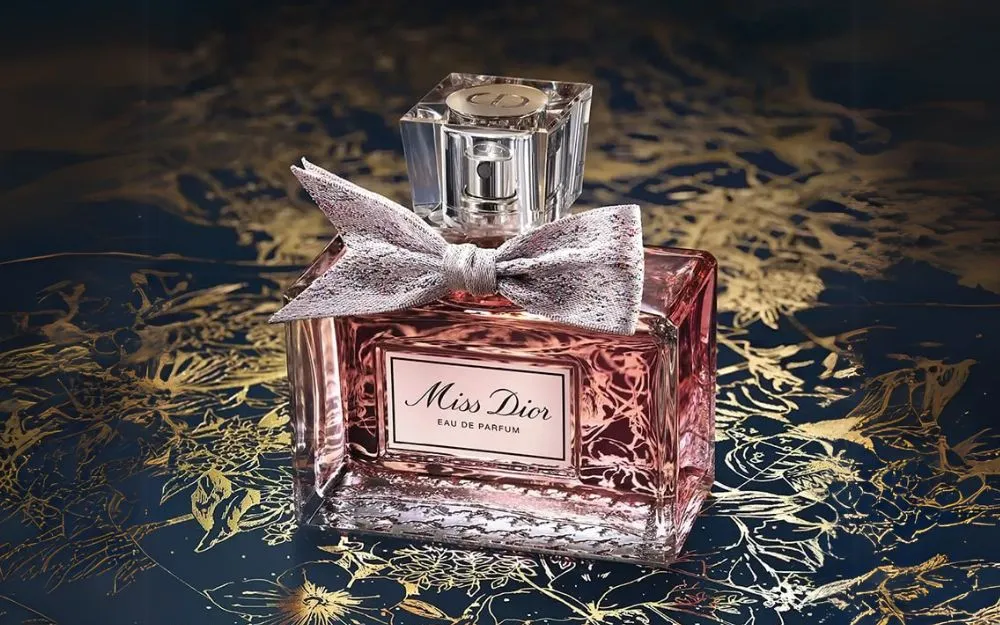 Review 9 Nước Hoa Dior Hồng Thơm Rất Lâu, Đáng Giá Hiện Nay - 3