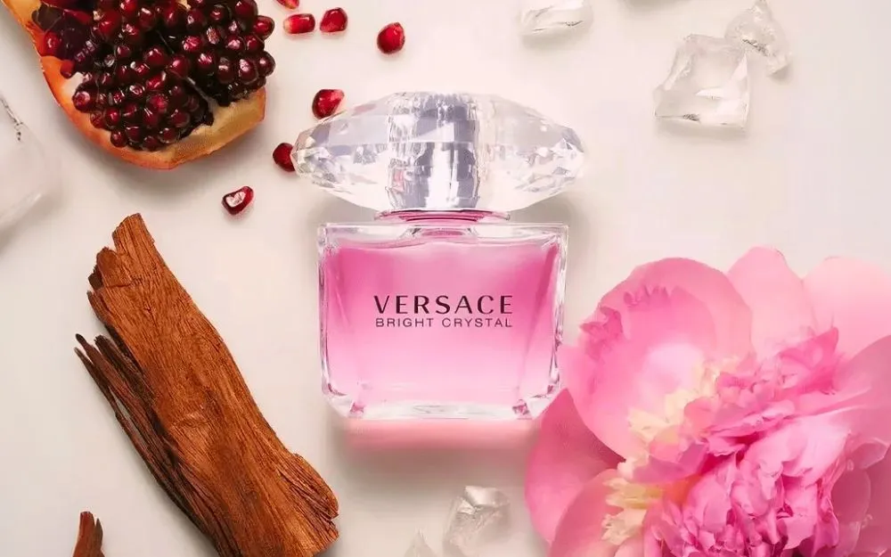 Top 4 Nước Hoa Versace Hồng Thơm Lâu, Quyến Rũ Hiện Nay - 4