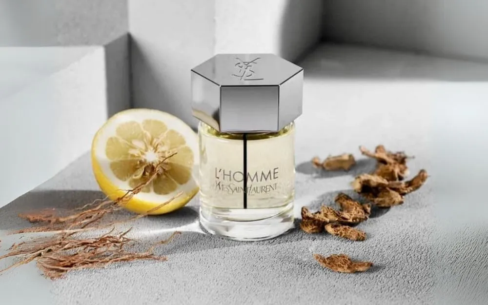 Top 3 Nước Hoa YSL Vàng Mùi Rất Thơm, Bán Chạy Hiện Nay