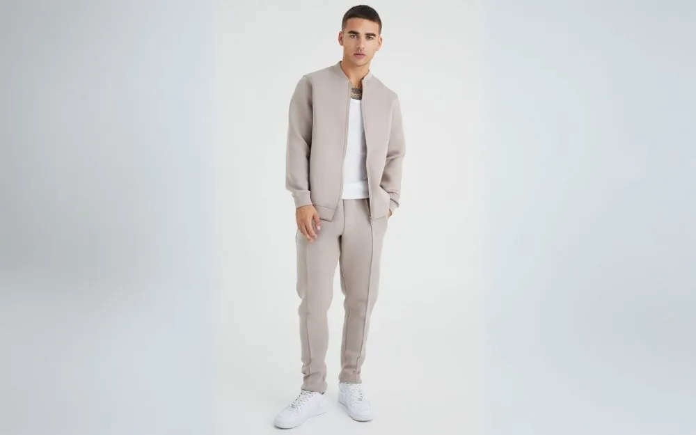 25+ Mẹo Phối Đồ Với Áo Bomber Nam, Nữ Cực Chất