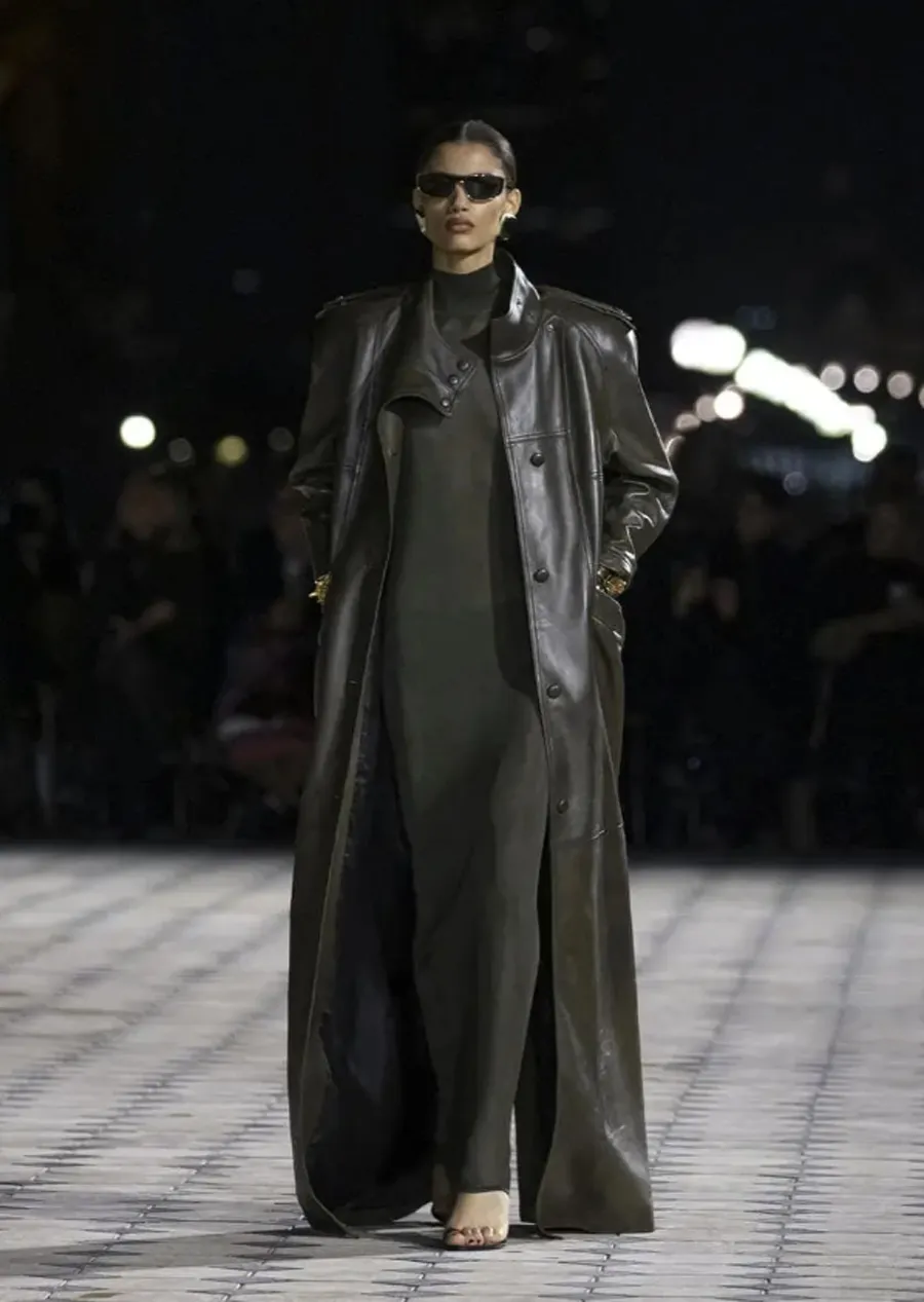 Saint Laurent SS26: Thi Ca Thị Giác Với Vẻ Đẹp Thanh Lịch Mùa Hè