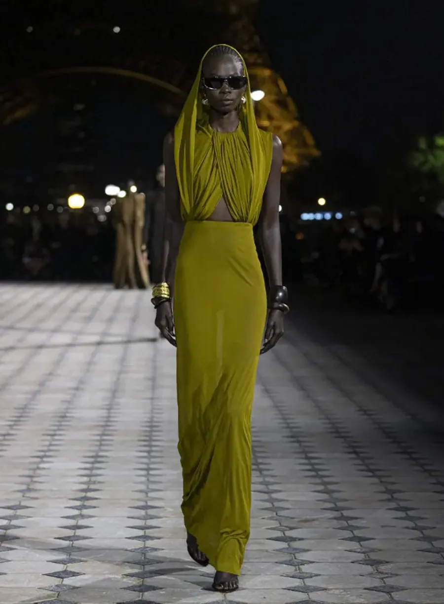 Saint Laurent SS26: Thi Ca Thị Giác Với Vẻ Đẹp Thanh Lịch Mùa Hè