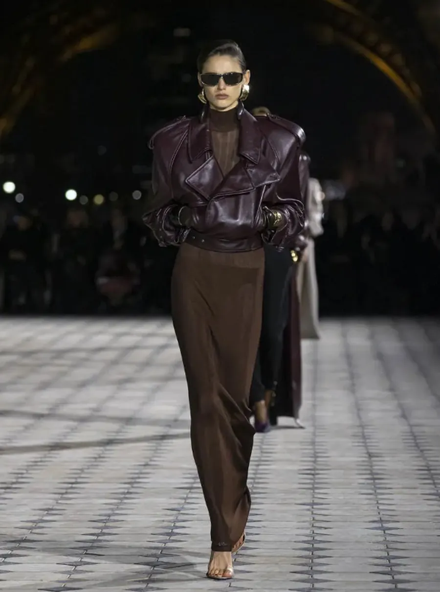 Saint Laurent SS26: Thi Ca Thị Giác Với Vẻ Đẹp Thanh Lịch Mùa Hè