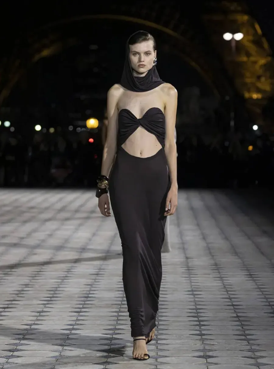 Saint Laurent SS26: Thi Ca Thị Giác Với Vẻ Đẹp Thanh Lịch Mùa Hè