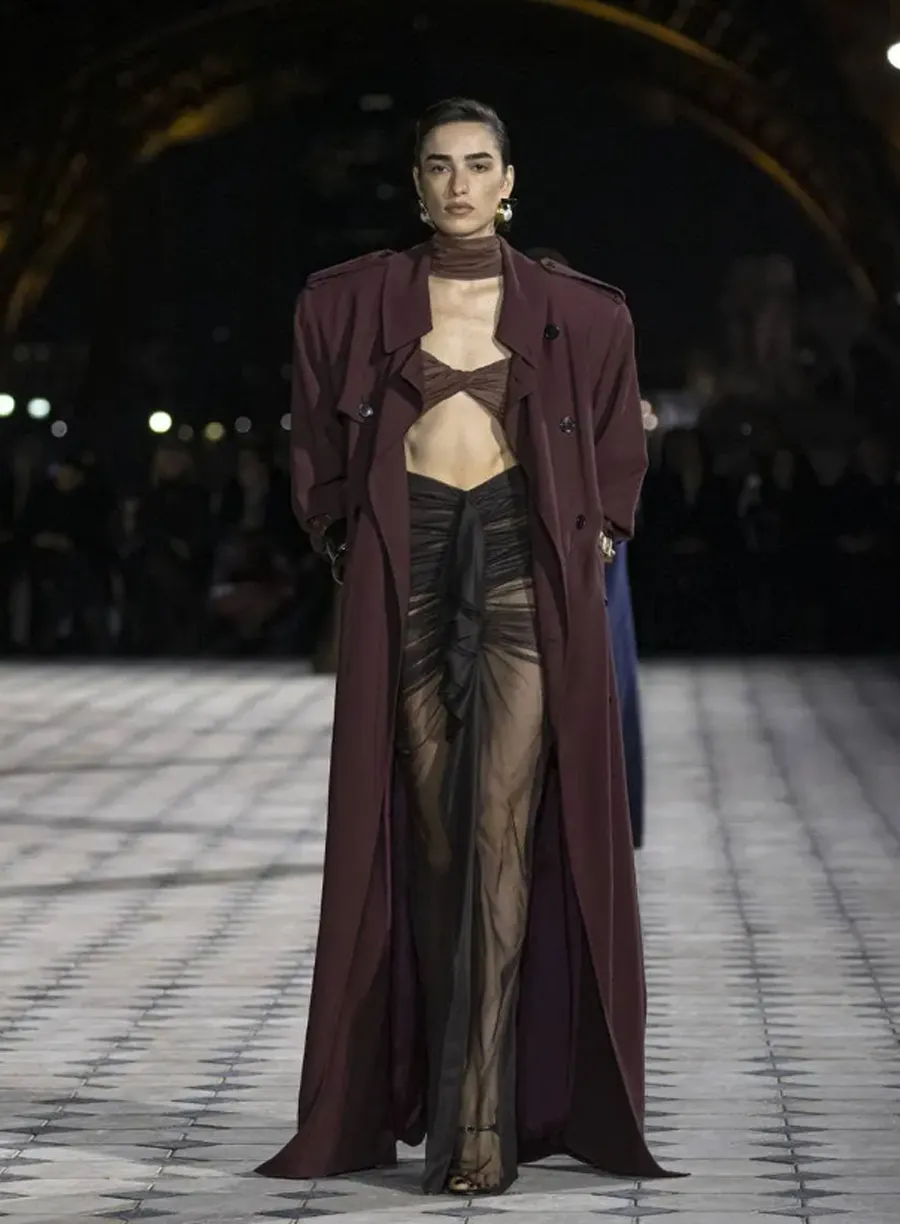 Saint Laurent SS26: Thi Ca Thị Giác Với Vẻ Đẹp Thanh Lịch Mùa Hè
