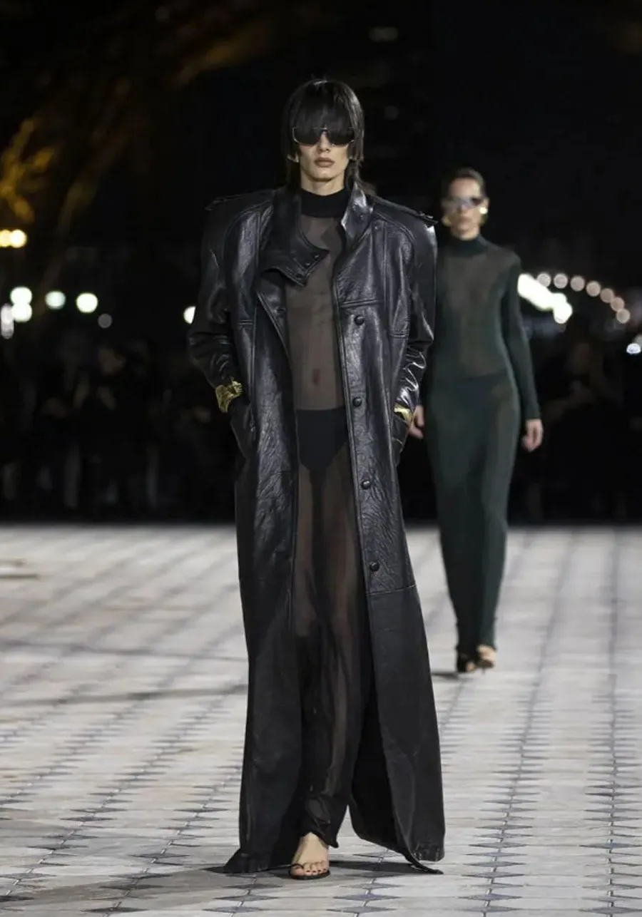 Saint Laurent SS26: Thi Ca Thị Giác Với Vẻ Đẹp Thanh Lịch Mùa Hè