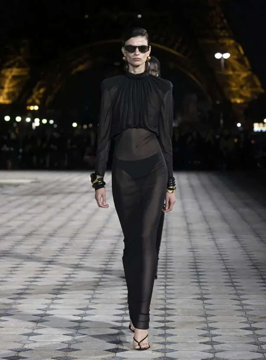 Saint Laurent SS26: Thi Ca Thị Giác Với Vẻ Đẹp Thanh Lịch Mùa Hè
