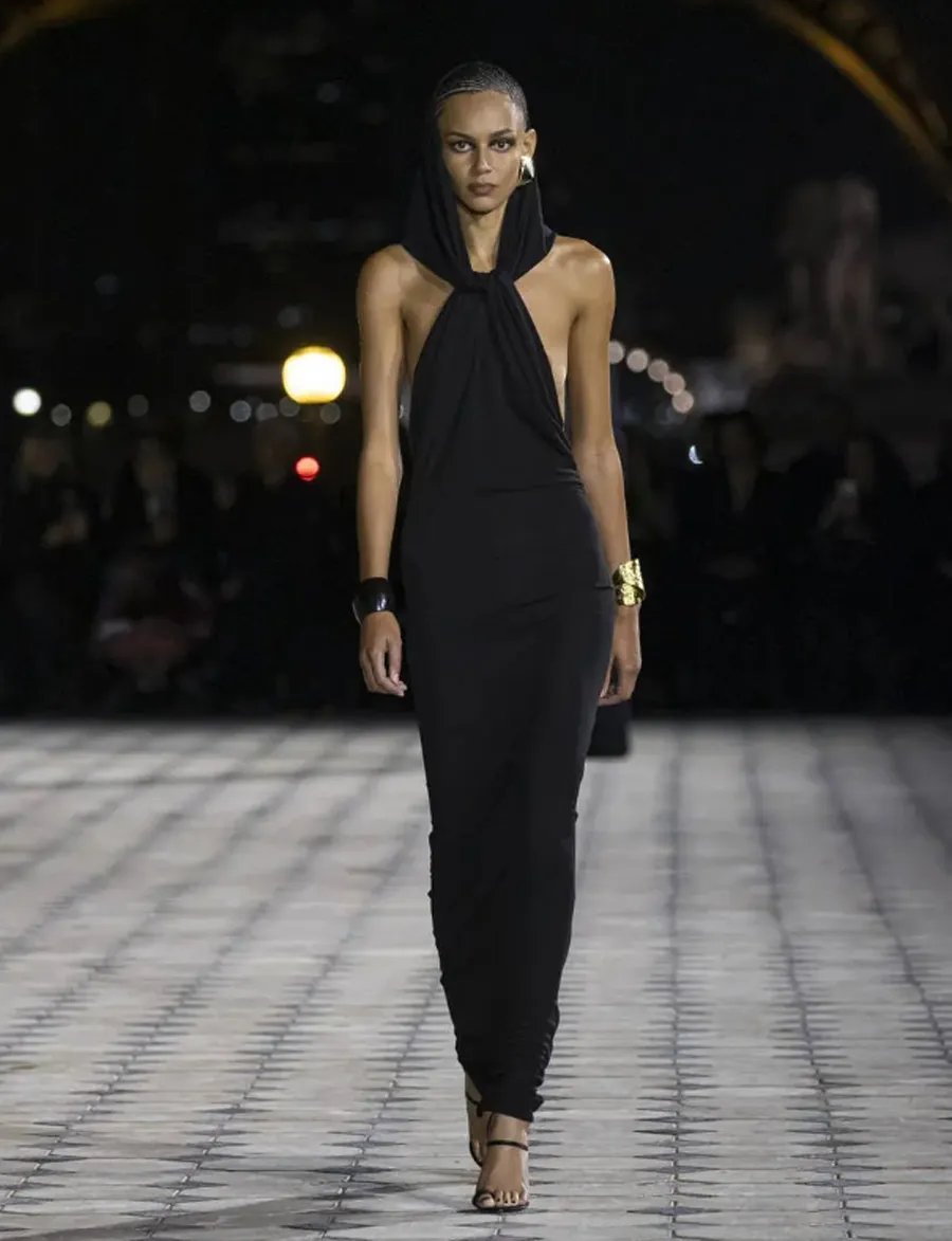 Saint Laurent SS26: Thi Ca Thị Giác Với Vẻ Đẹp Thanh Lịch Mùa Hè
