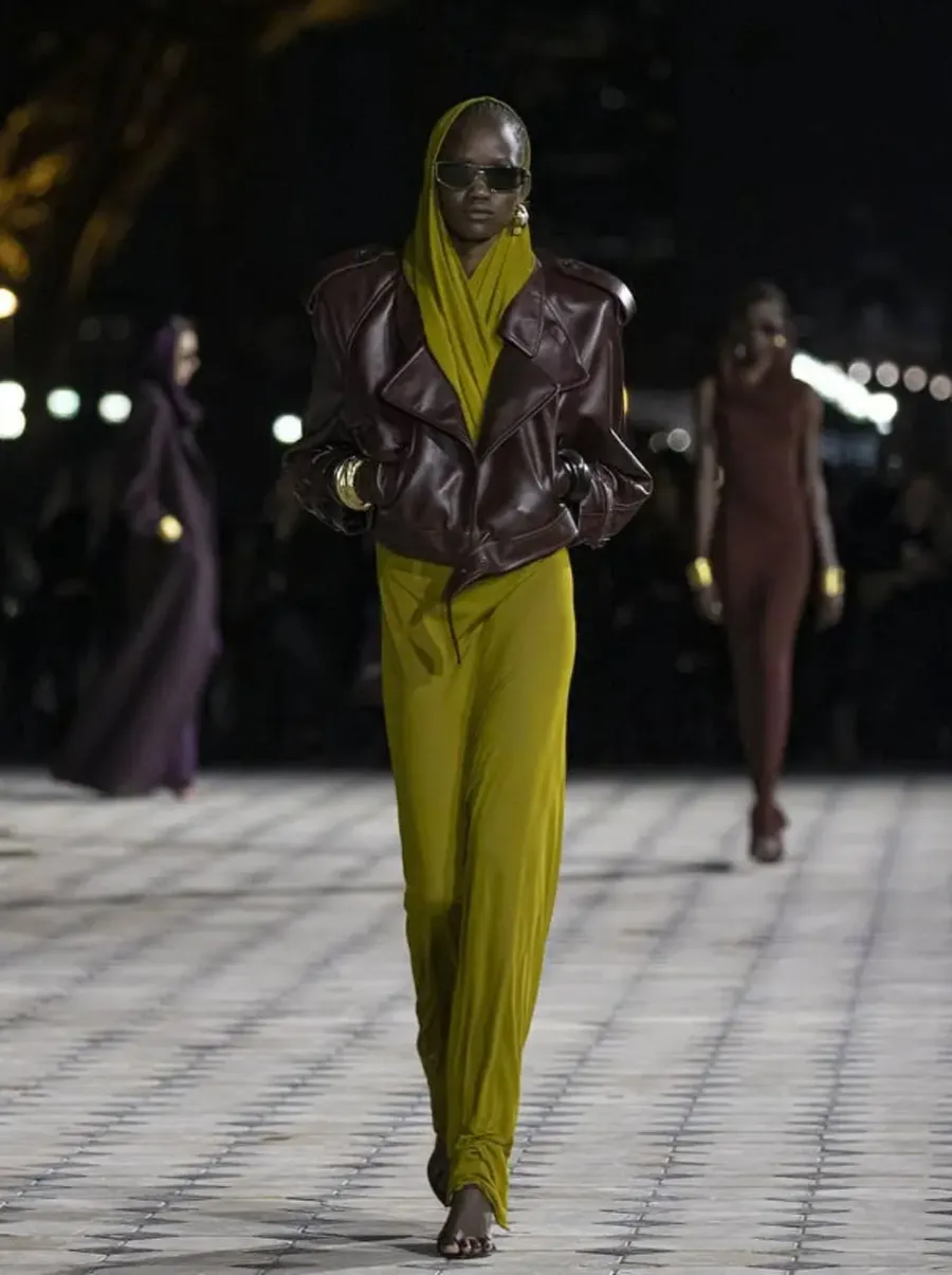 Saint Laurent SS26: Thi Ca Thị Giác Với Vẻ Đẹp Thanh Lịch Mùa Hè
