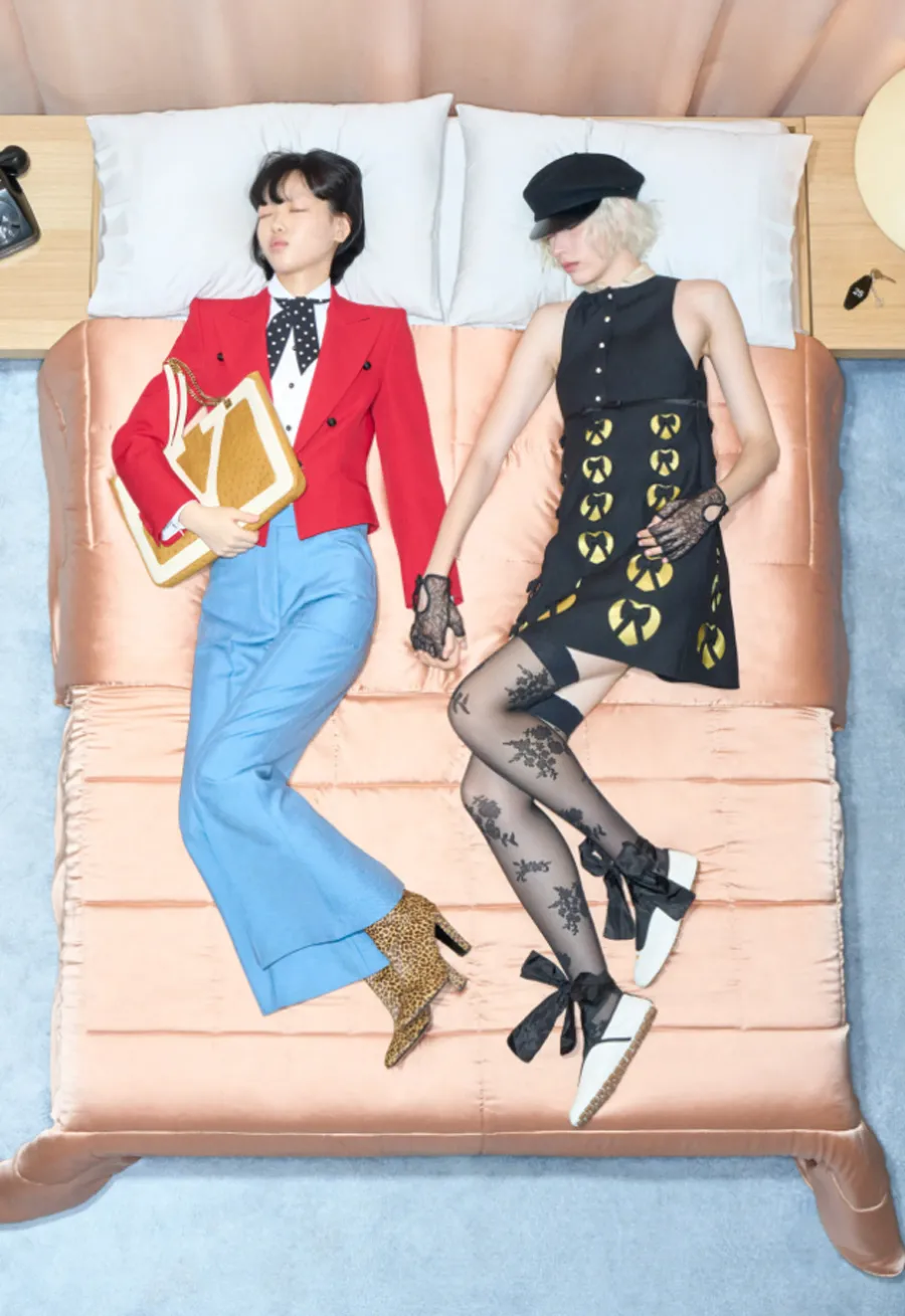 Valentino Resort 2026: Khi phòng ngủ trở thành sàn diễn thời trang