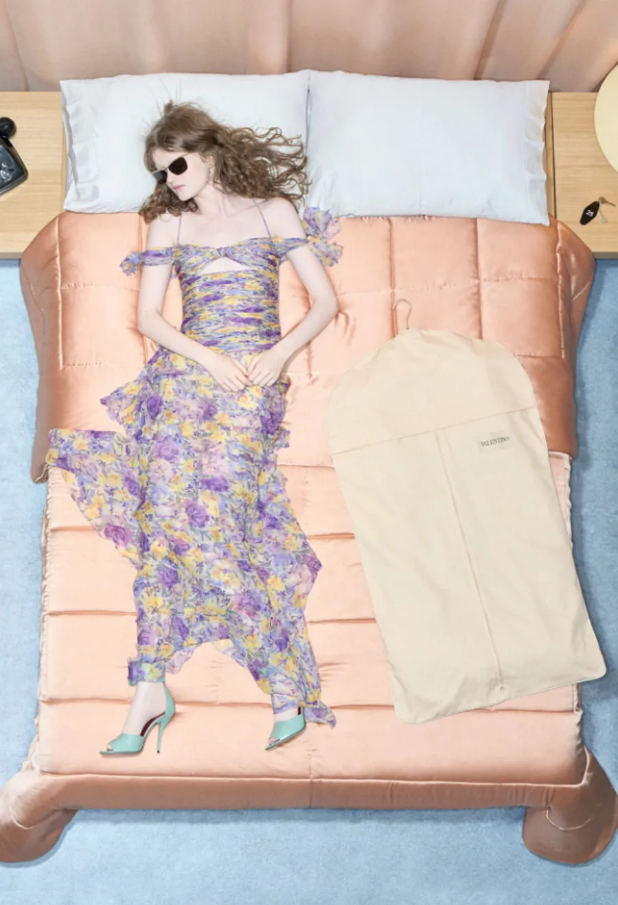 Valentino Resort 2026: Khi phòng ngủ trở thành sàn diễn thời trang