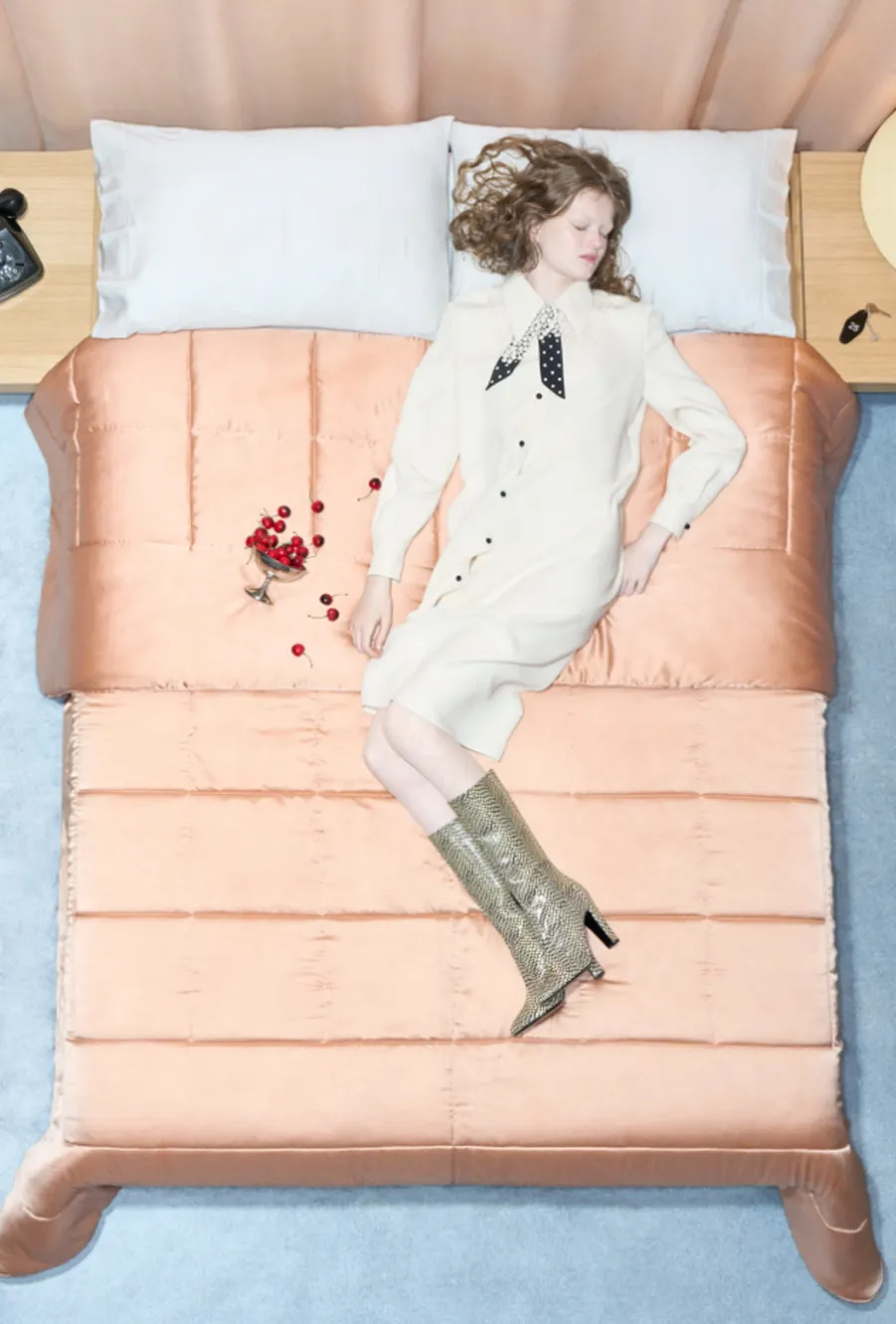 Valentino Resort 2026: Khi phòng ngủ trở thành sàn diễn thời trang