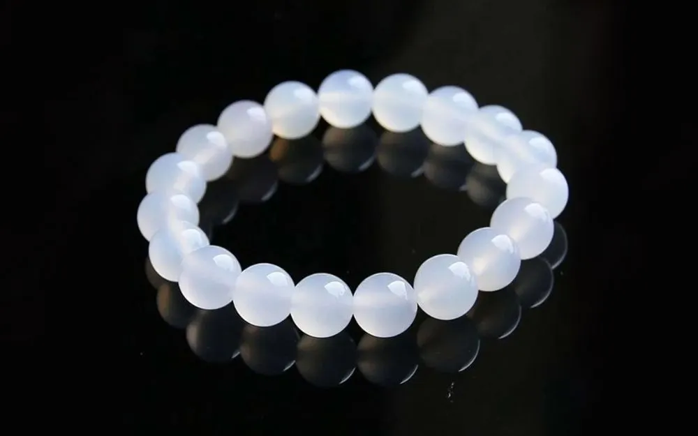 1983 Mệnh Gì Hợp Màu Gì? Gợi Ý Các Mẫu Trang Sức Thu Hút May Mắn - 10