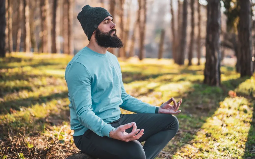 1984 Mệnh Gì Hợp Màu Gì? Gợi Ý Các Mẫu Trang Sức Thu Hút May Mắn - 2