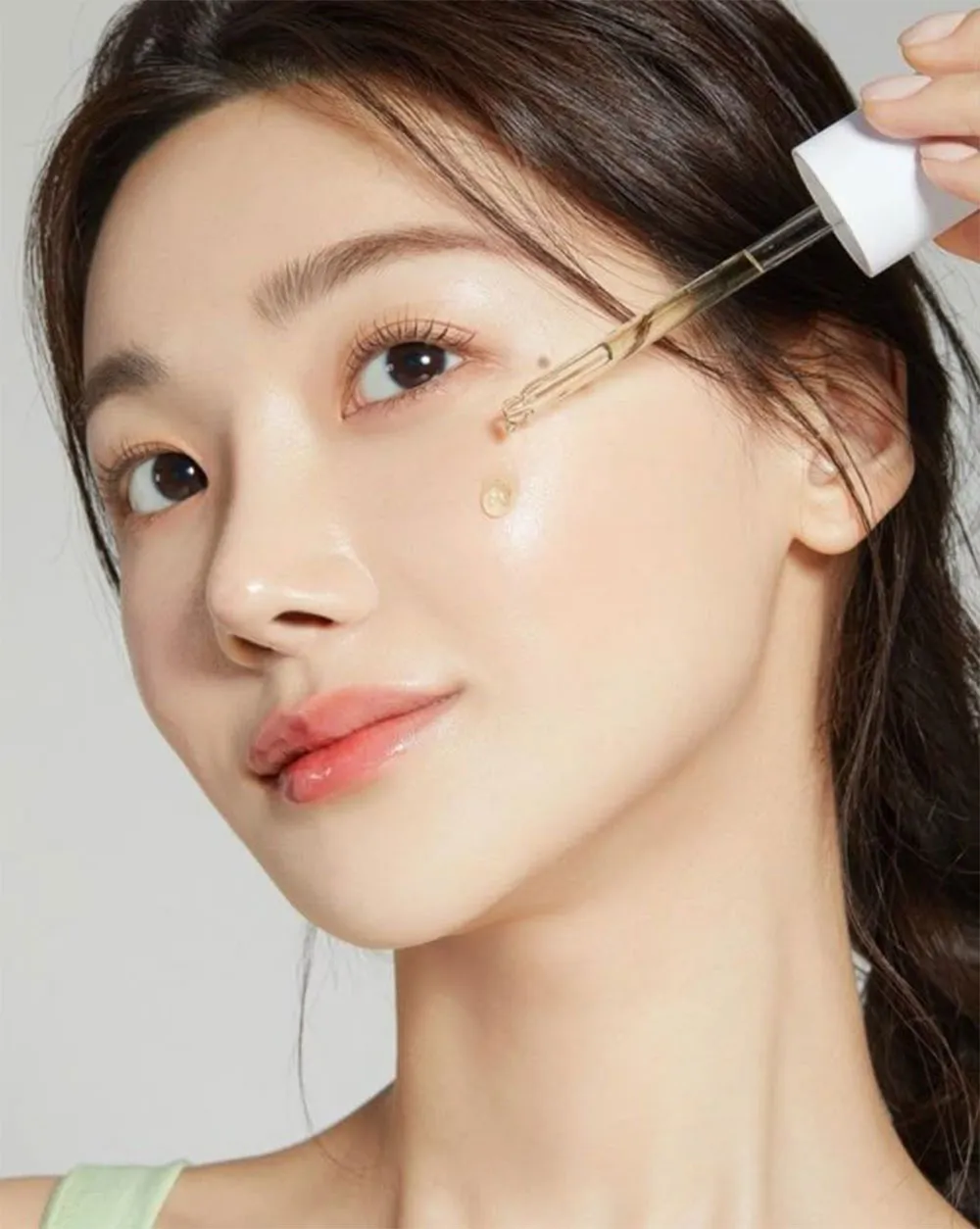 Blur Makeup - Xu Hướng Trang Điểm 