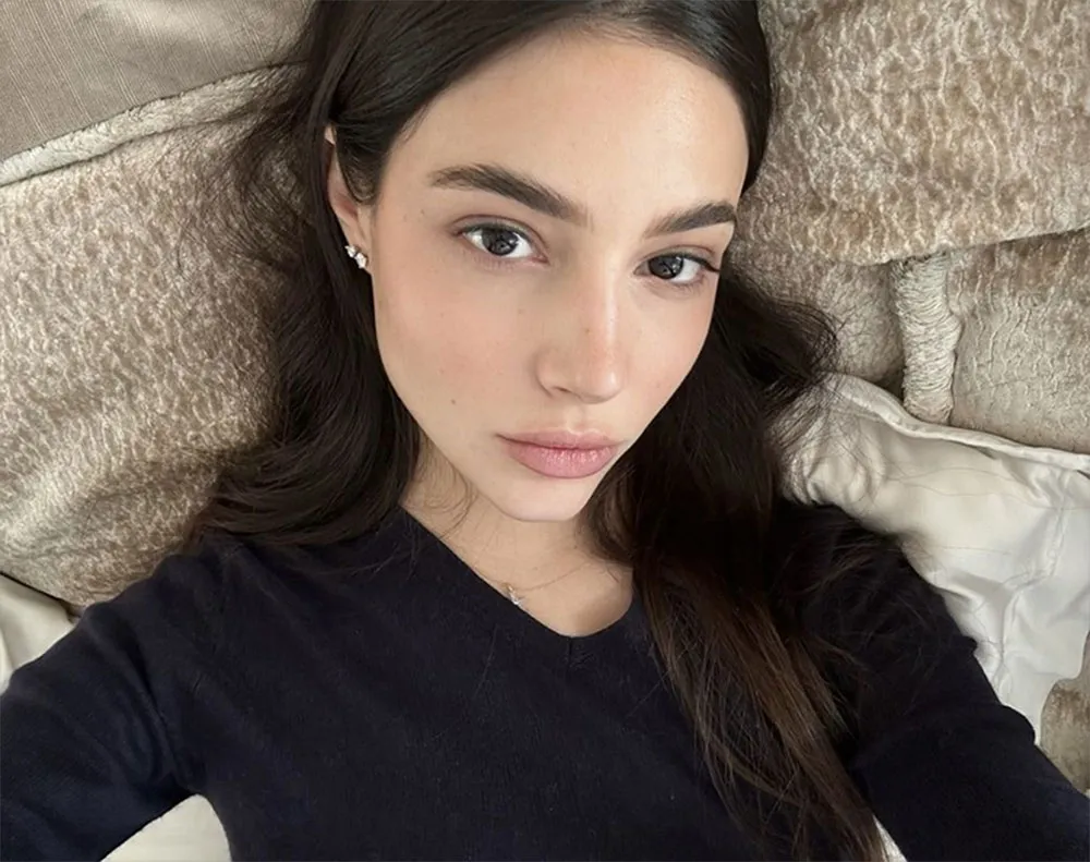 Blur Makeup - Xu Hướng Trang Điểm 