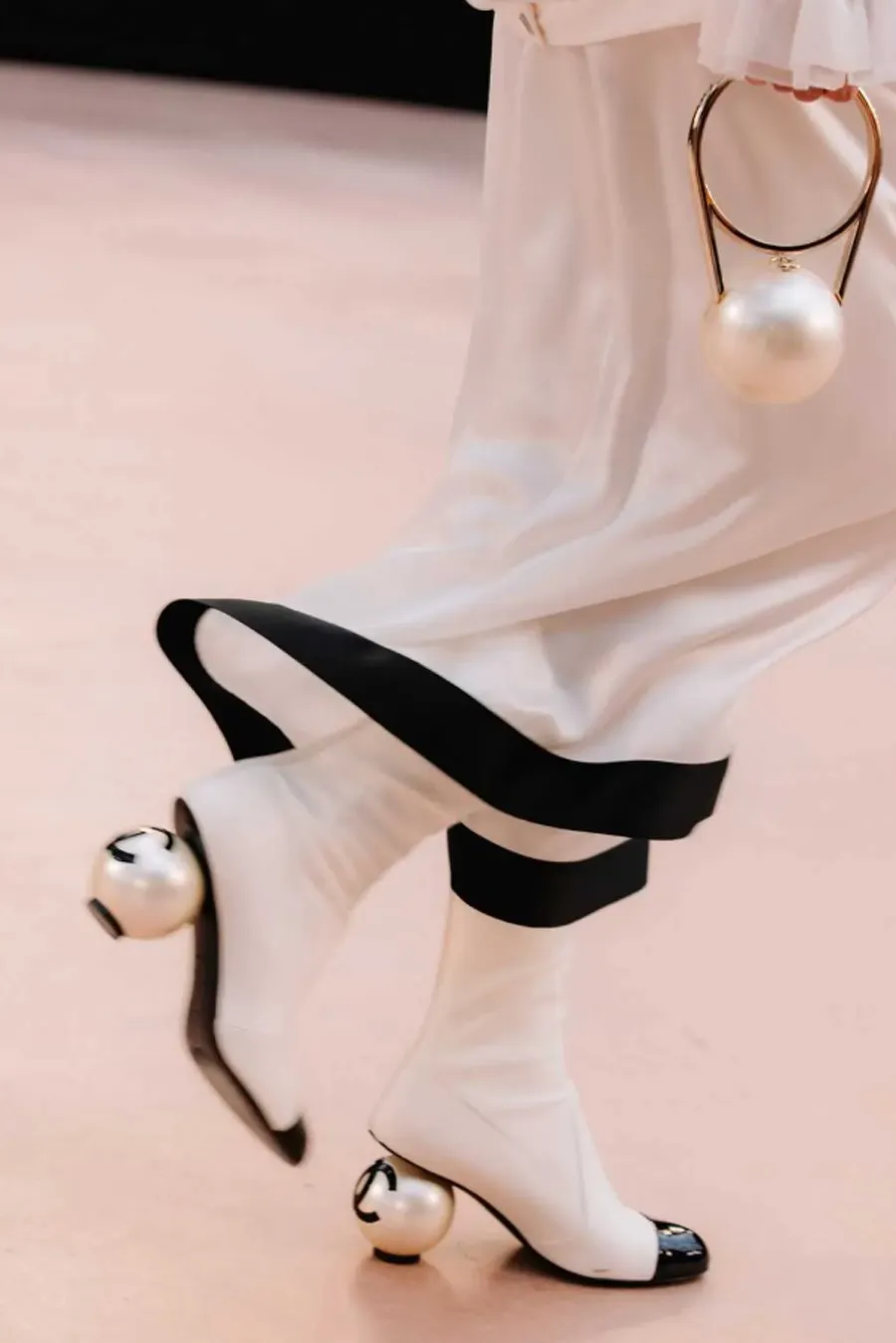 BST Chanel Thu/Đông 2025: Hành Trình Cuối Trước Thềm Kỷ Nguyên Mới - 12