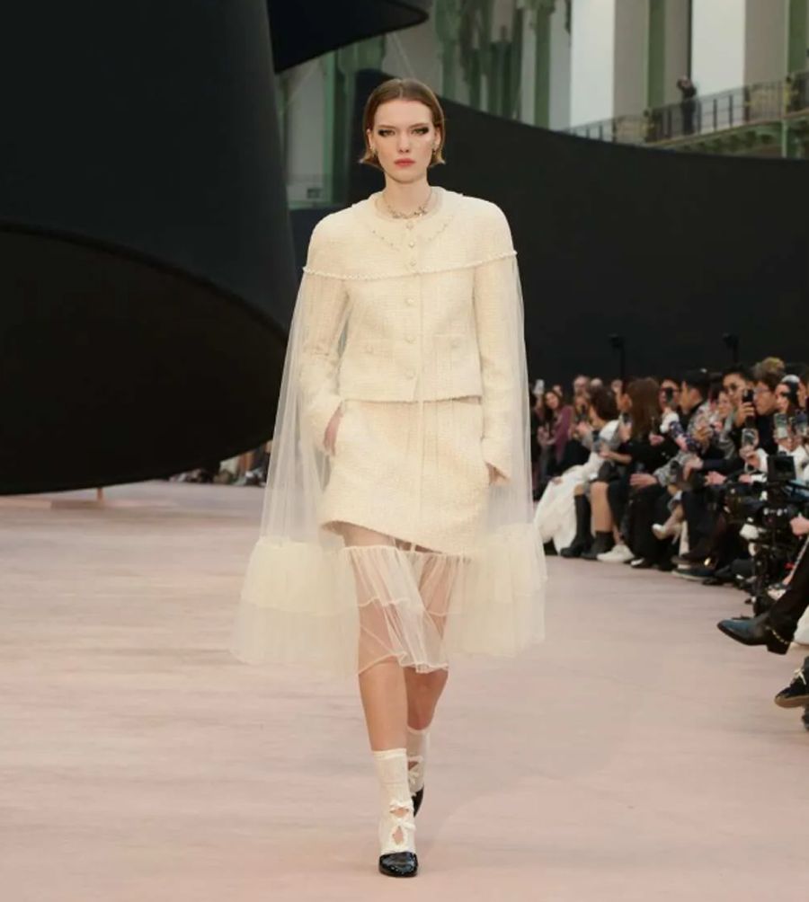 BST Chanel Thu/Đông 2025: Hành Trình Cuối Trước Thềm Kỷ Nguyên Mới - 16