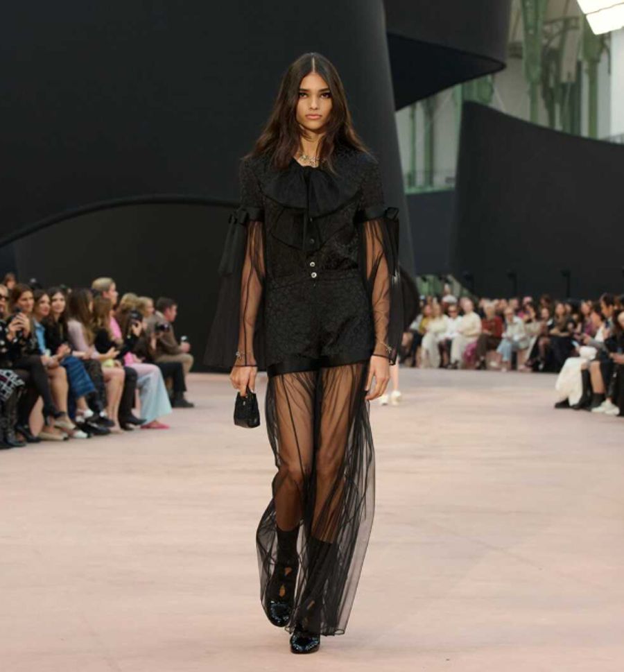 BST Chanel Thu/Đông 2025: Hành Trình Cuối Trước Thềm Kỷ Nguyên Mới - 20