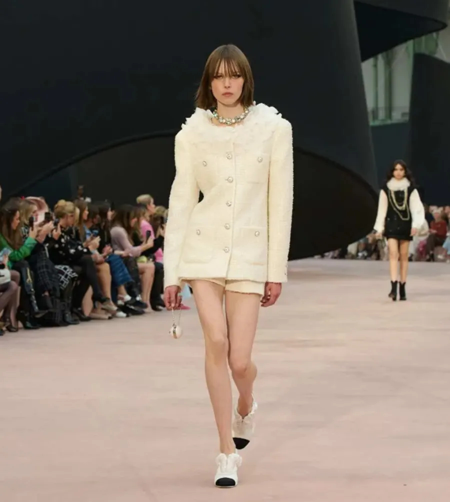 BST Chanel Thu/Đông 2025: Hành Trình Cuối Trước Thềm Kỷ Nguyên Mới - 4