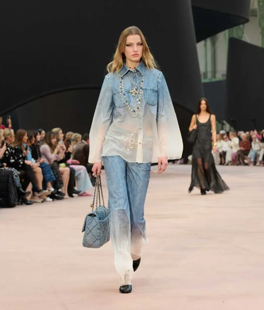 BST Chanel Thu/Đông 2025: Hành Trình Cuối Trước Thềm Kỷ Nguyên Mới - 41