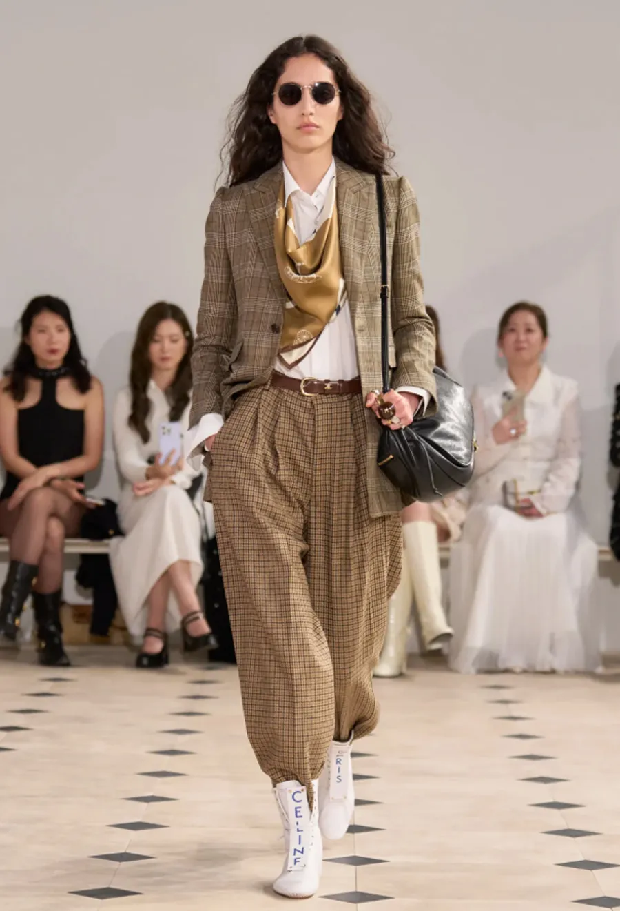 BST Celine Xuân Hè 2026: Phong Cách Preppy Tinh Tế Cho Thế Hệ Mới