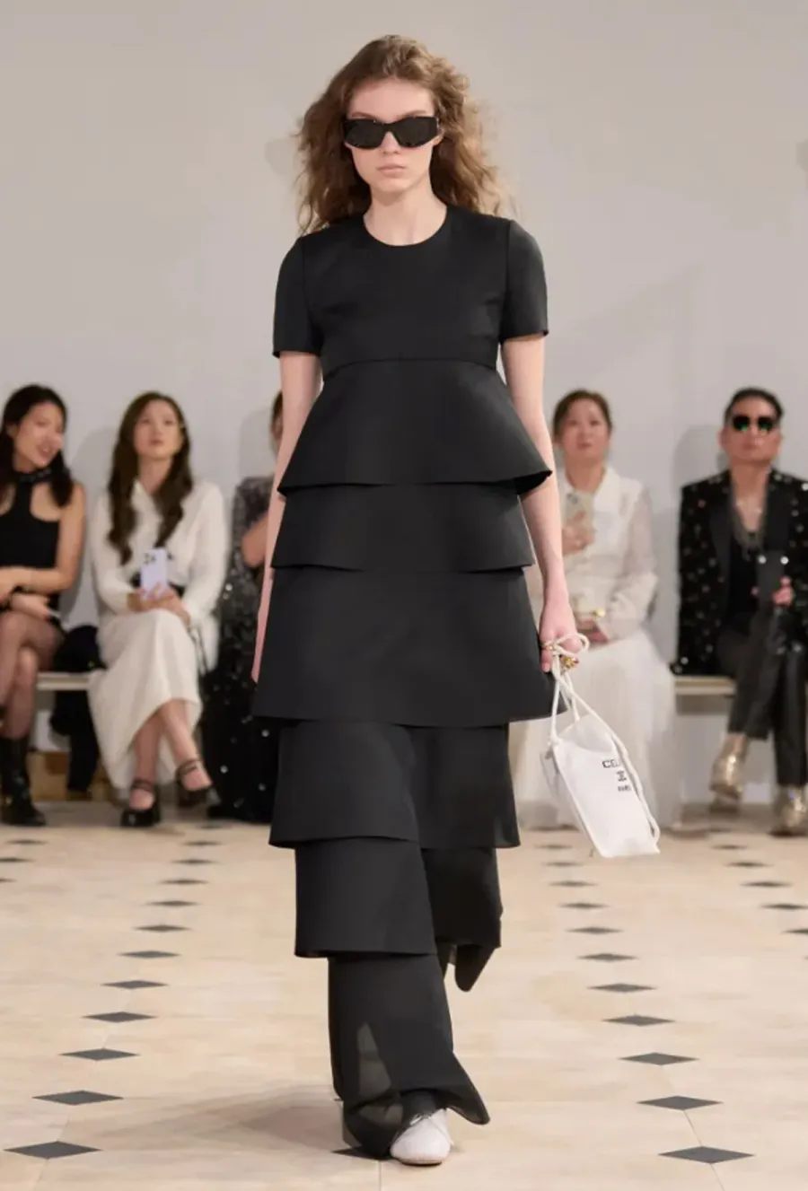 BST Celine Xuân Hè 2026: Phong Cách Preppy Tinh Tế Cho Thế Hệ Mới