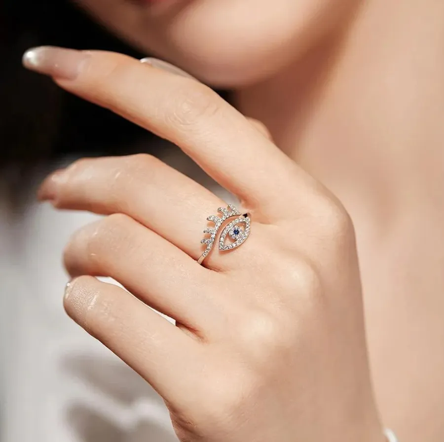 Zircon là đá gì? Cách phân biệt, ứng dụng và ý nghĩa phong thủy