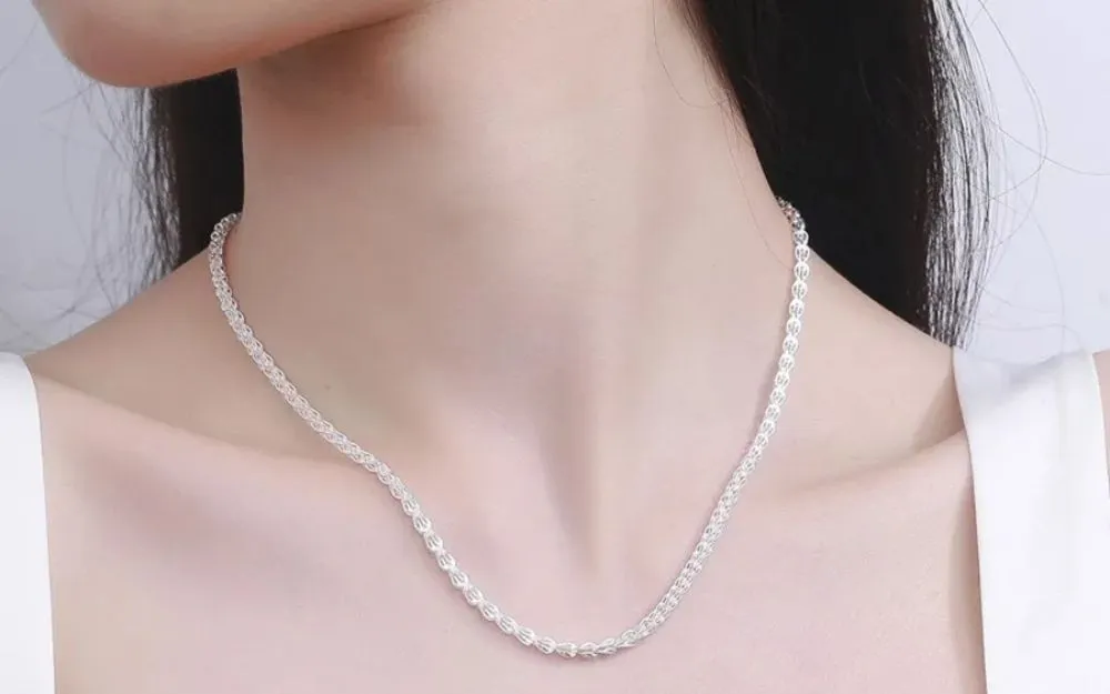 Dây Chuyền Đuôi Phụng Là Gì? Nguồn Gốc Và Ý Nghĩa Phong Thủy - 6