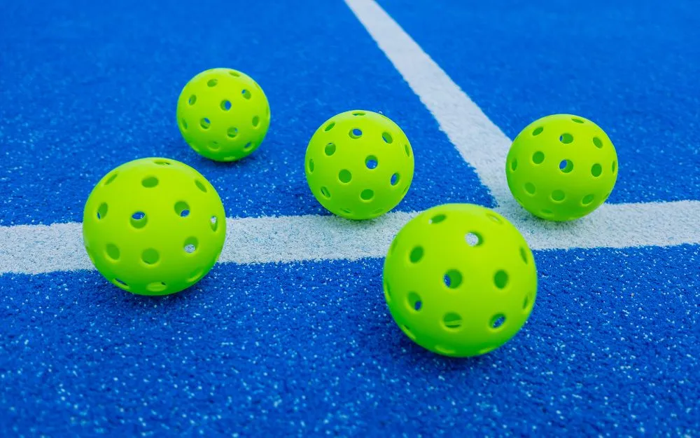 Tổng Hợp Các Dụng Cụ Cơ Bản Không Thể Thiếu Khi Tập Pickleball