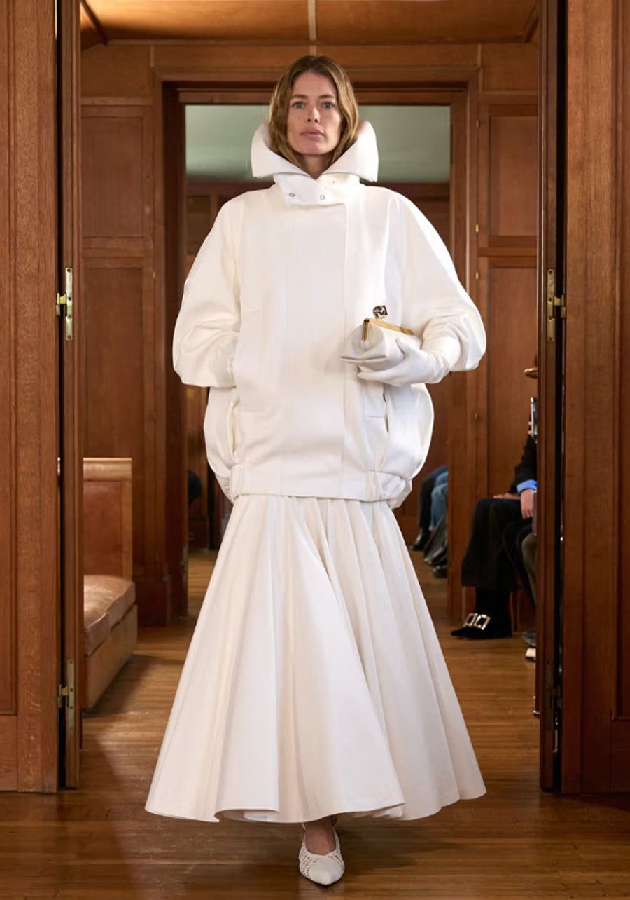 Jacquemus FW25: Couture đậm chất quê hương từ miền Nam nước Pháp