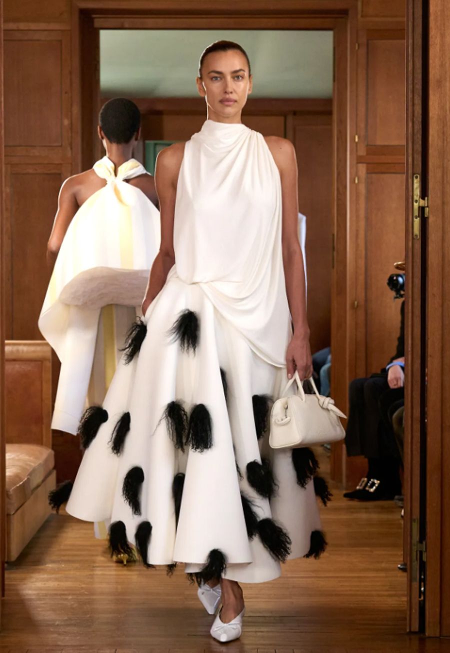 Jacquemus FW25: Couture đậm chất quê hương từ miền Nam nước Pháp