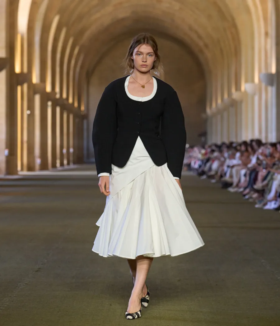 Jacquemus Spring/Summer 2026 “Le Paysan”: Tình đất Provence thấm đẫm hơi thở thanh lịch
