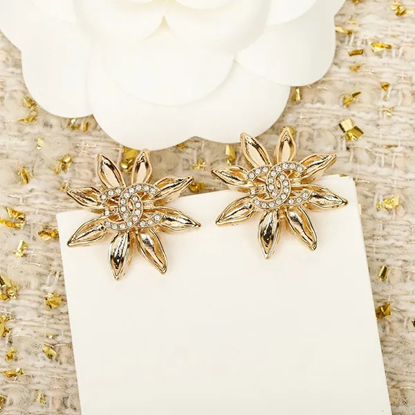 Khuyên Tai Nữ Chanel CC Flower Design Stud Earrings ABF979 B21161 U2154 Màu Vàng - Thời trang - Vua Hàng Hiệu