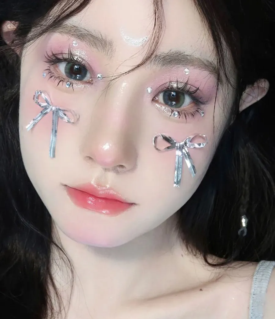 6 Cách Makeup Đi ConCert Cá Tính Và Nổi Bật Giữa Đám Đông