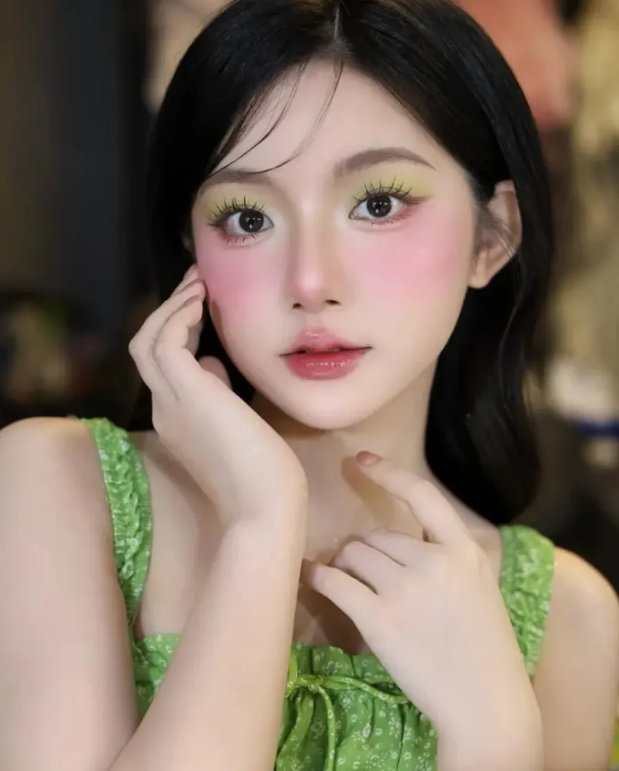6 Cách Makeup Đi ConCert Cá Tính Và Nổi Bật Giữa Đám Đông