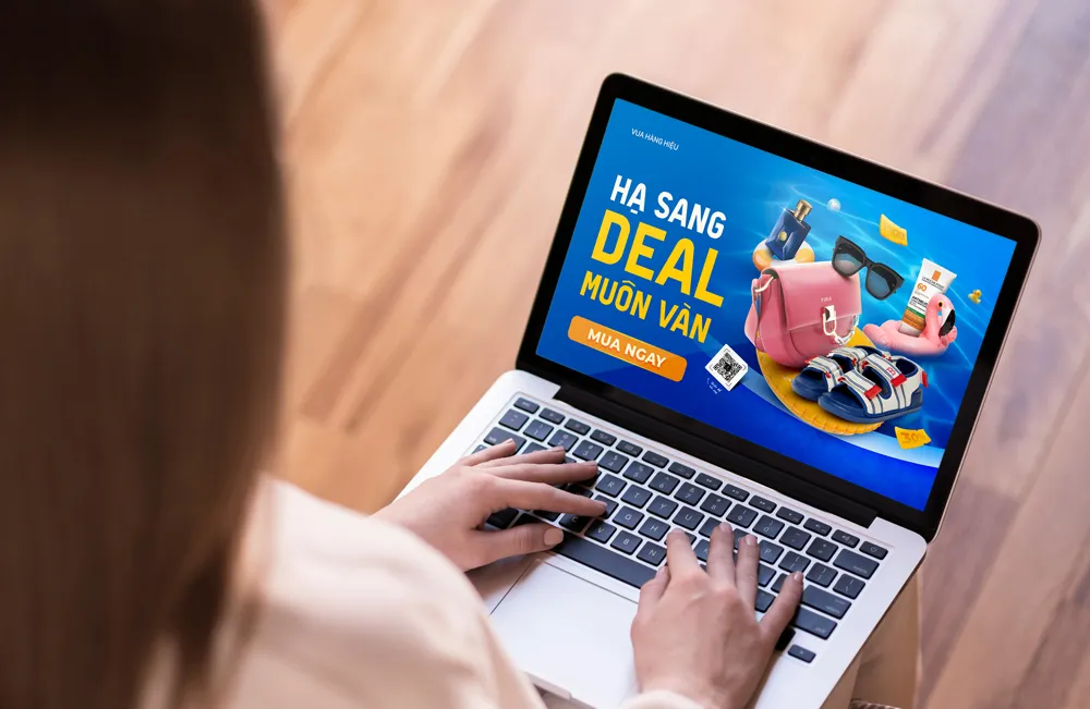 Vua Hàng Hiệu Sale Tháng 7: Giảm Đến 200K, Freeship Toàn Quốc