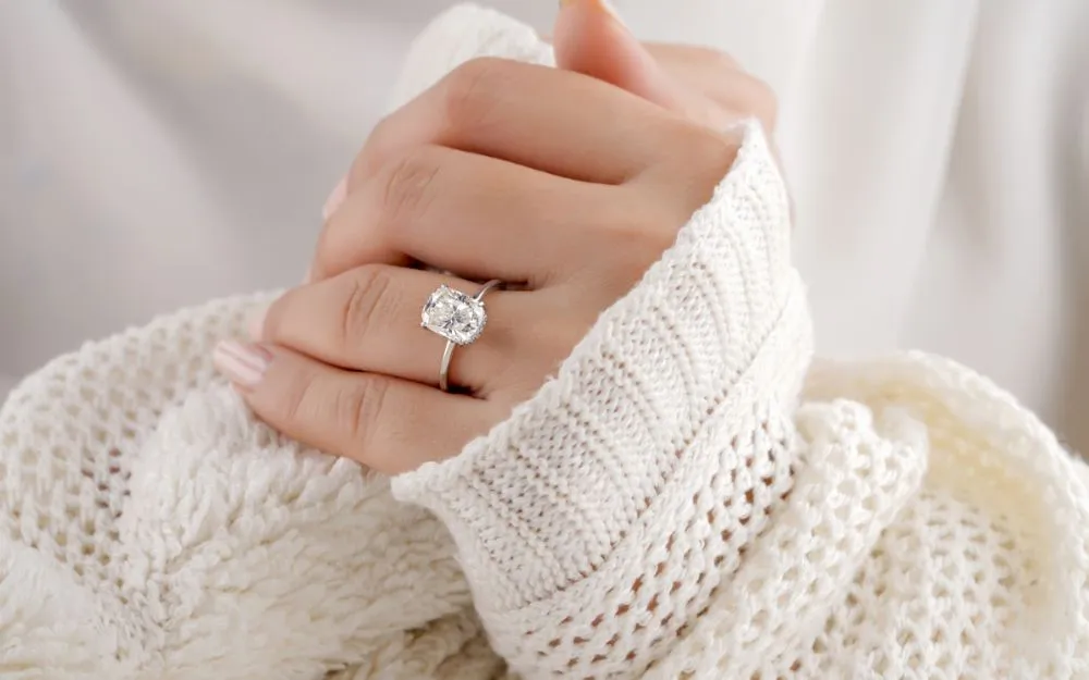 So Sánh Nhẫn Đính Hôn Và Nhẫn Cưới, Những Lưu Ý Cần Ghi Nhớ