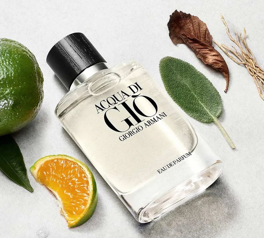 Nữ có nên dùng nước hoa nam? Top 5 chai nước hoa nam dành cho phái nữ