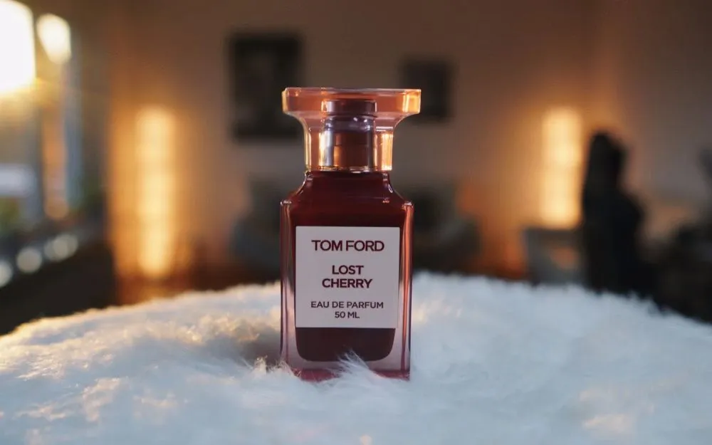 So Sánh 02 Nước Hoa Tom Ford Đỏ: Lost Cherry & Jasmine Rouge