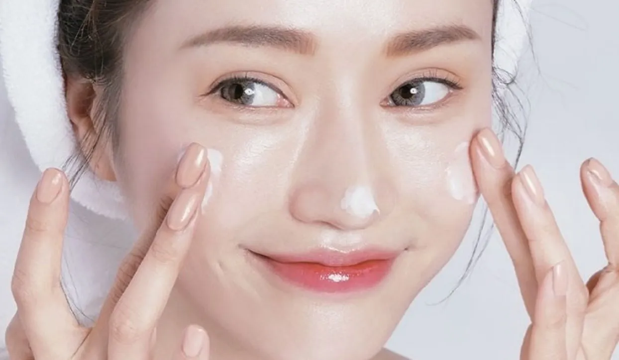Skincare là gì? Quy Trình Các Bước Chăm Sóc Da Ngày & Đêm Chuẩn Chỉnh