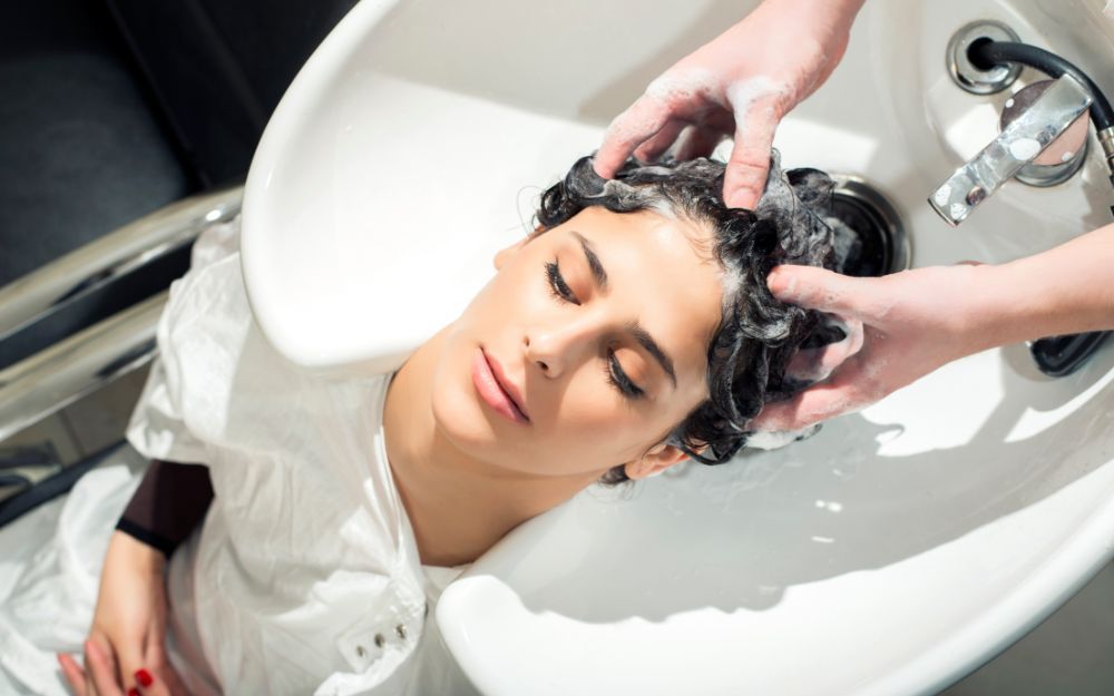 Tóc Bết: Nguyên Nhân & Cách Giữ Cho Tóc Luôn Bồng Bềnh, Suôn Mượt