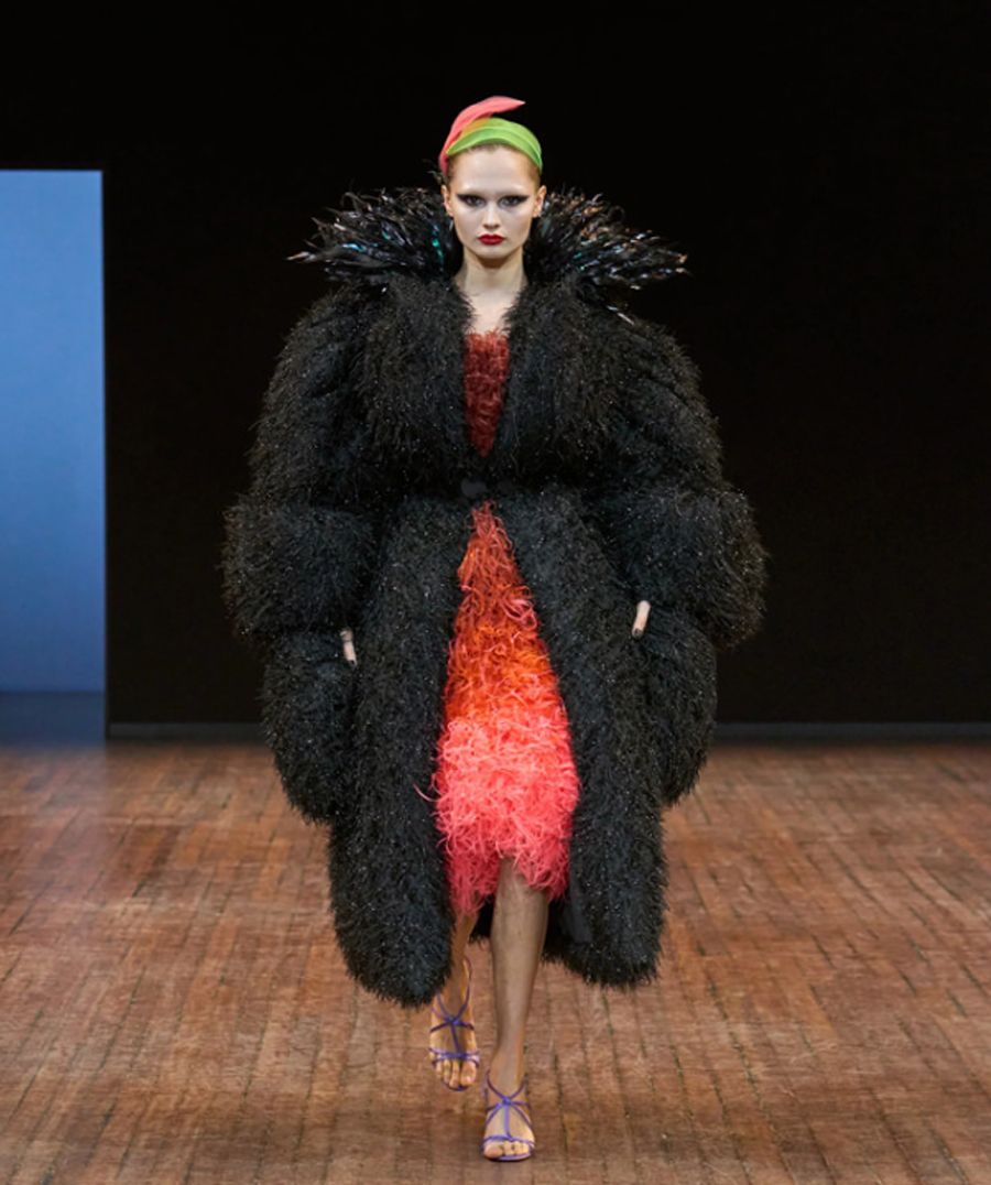 BST Viktor & Rolf Thu Đông 2025: 