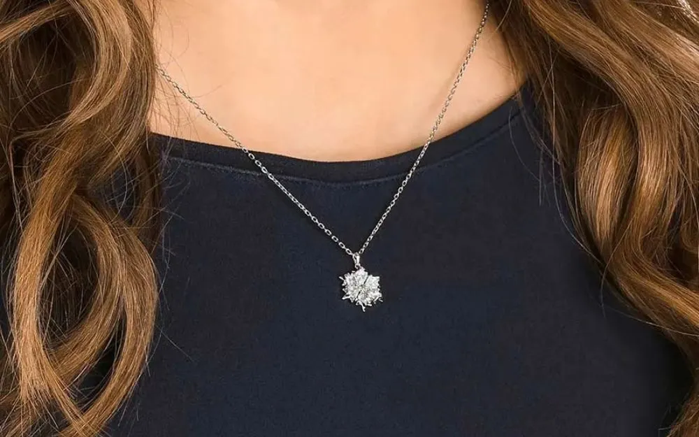 1985 Mệnh Gì Hợp Màu Gì? Gợi Ý Các Mẫu Trang Sức Thu Hút May Mắn - 14