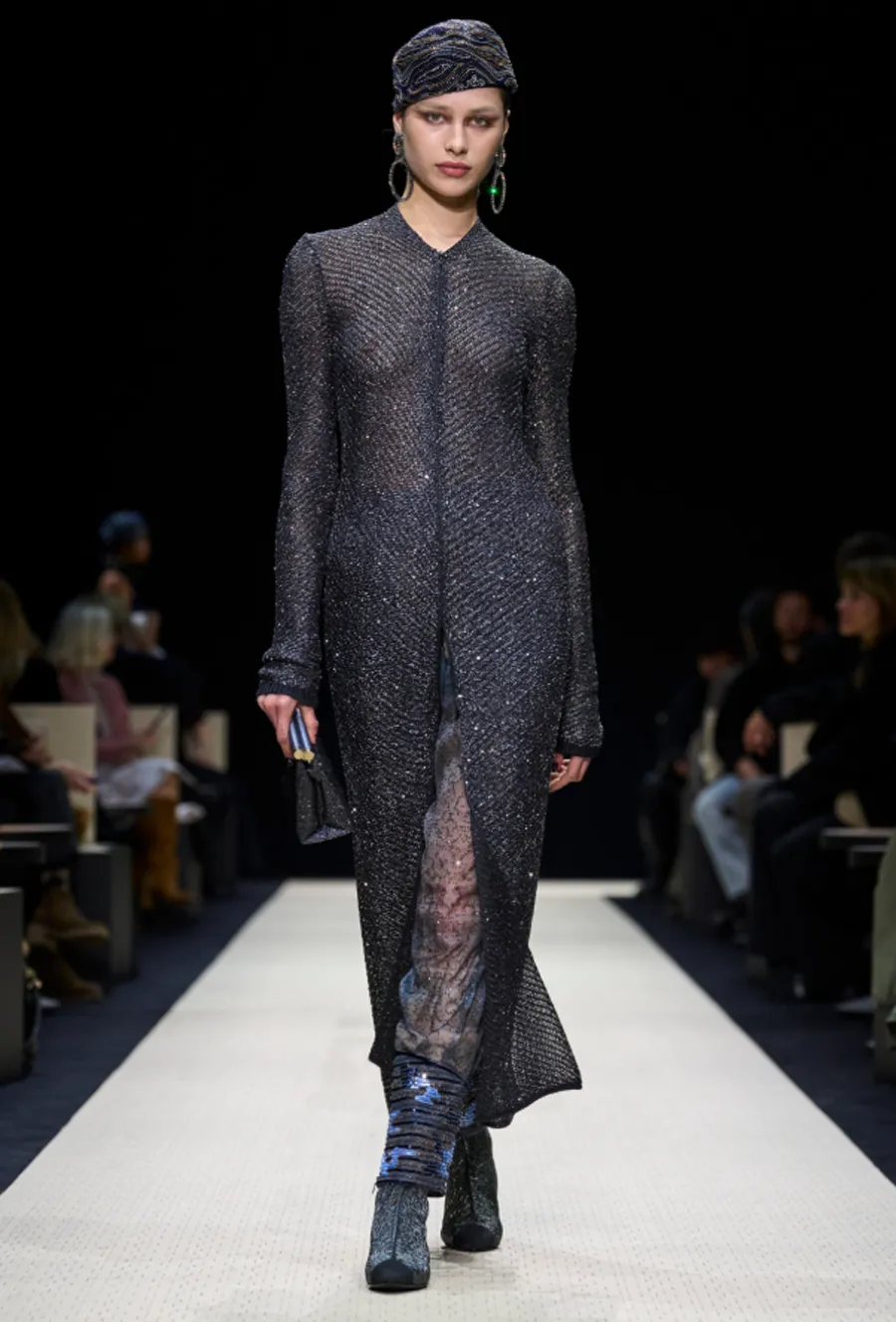 Bộ Sưu Tập Giorgio Armani Thu - Đông 2025: Khi Thời Trang Chạm Đất Mẹ - 7