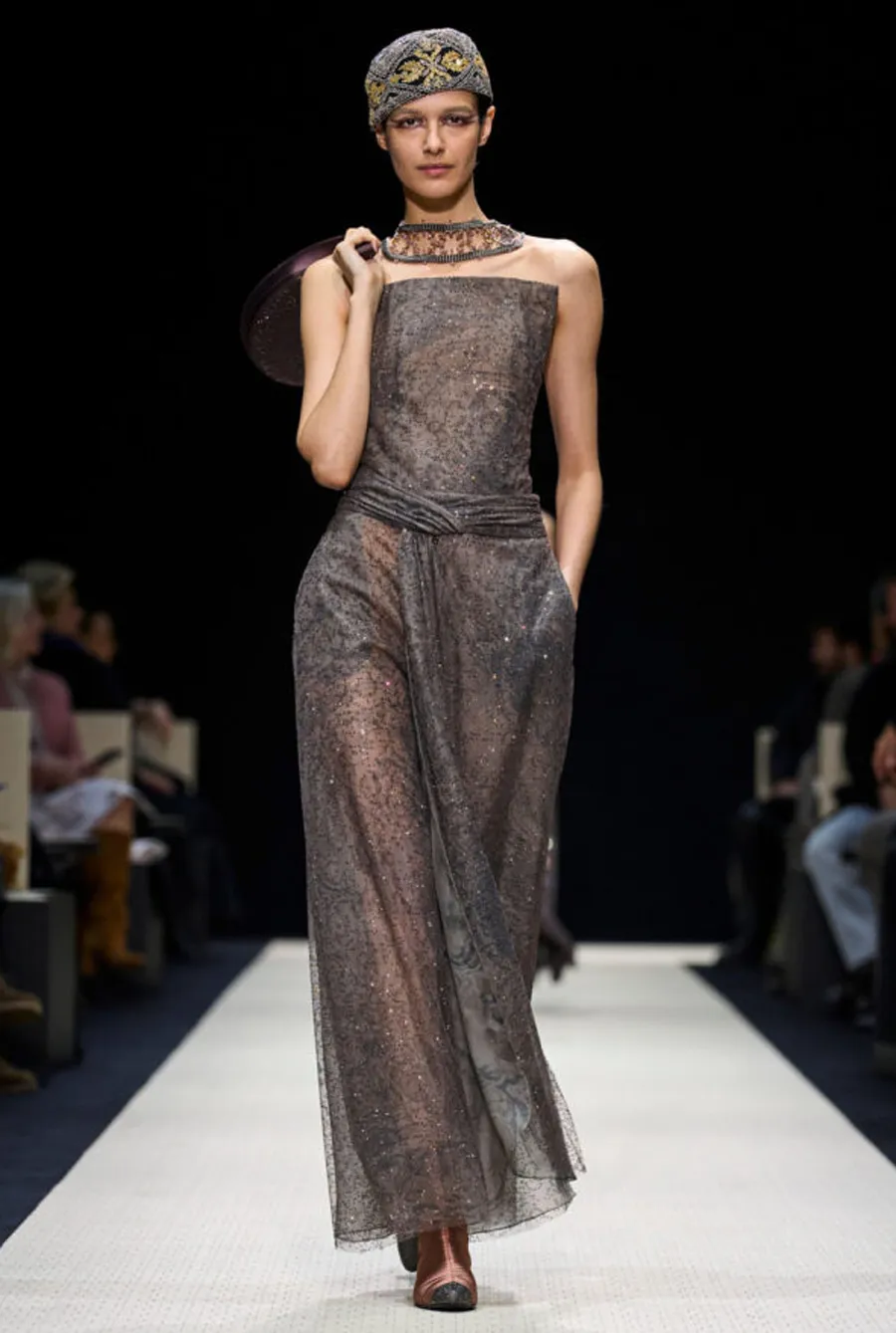 Bộ Sưu Tập Giorgio Armani Thu - Đông 2025: Khi Thời Trang Chạm Đất Mẹ - 18