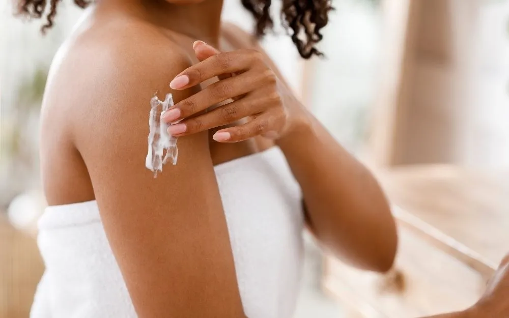 Giải Mã Body Lotion Là Gì? Cách Dùng Hiệu Quả Và Gợi Ý Loại Tốt - 2