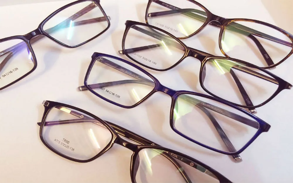 Các loại chất liệu gọng kính phổ biến? Nên chọn mua loại nào? - 6