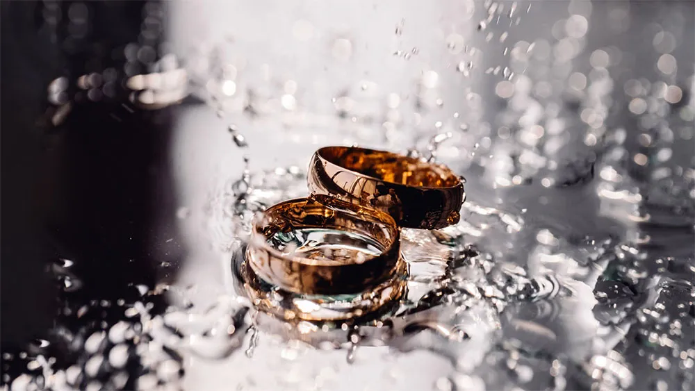 Cách Bảo Quản Nhẫn Cưới Đúng Chuẩn Mà Bạn Nên Lưu Ngay! - 2